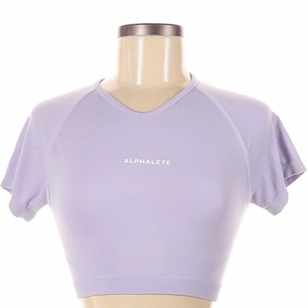 Alphalete Women's Light Purple Crop Top
